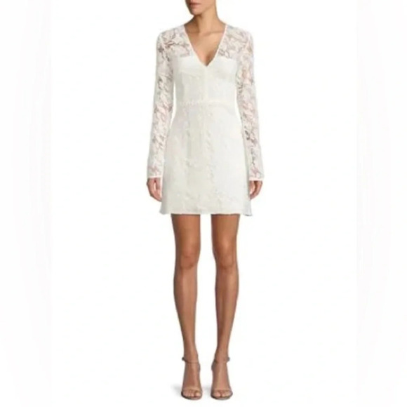 Stylestalker "NEW" White Eryn Floral V-Neck Long Sleeve Sheer Lace Dress Size M - Picture 1 of 8